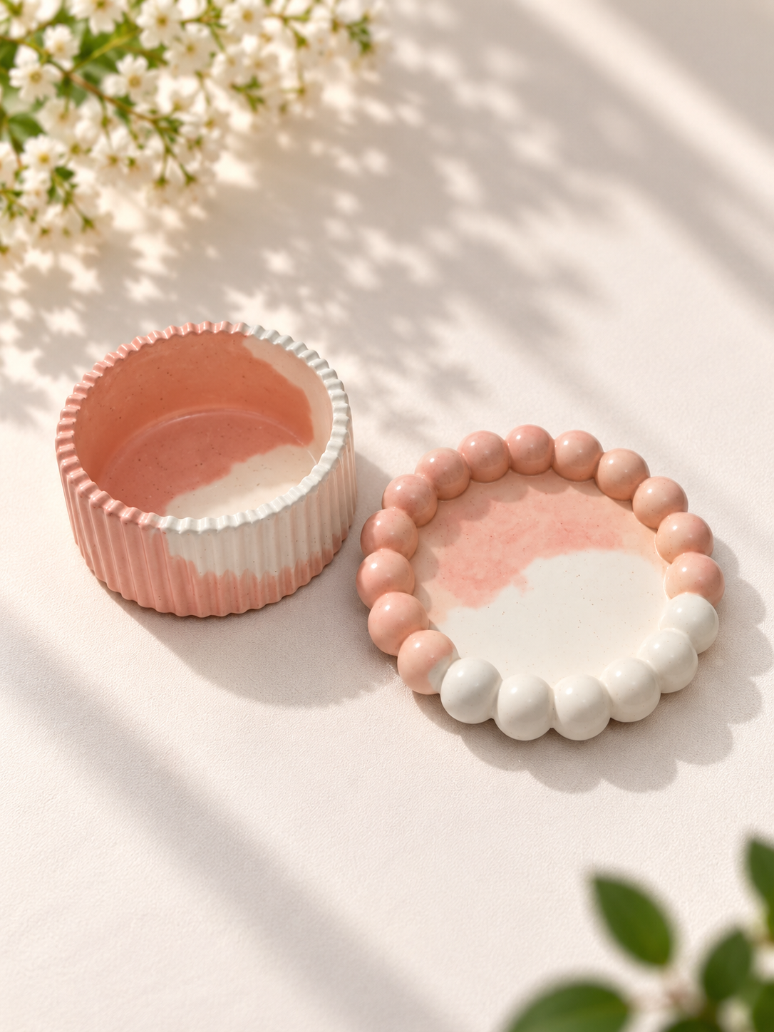 Conjunto Decorativo Rosa & Branco Potinho + Bandeja